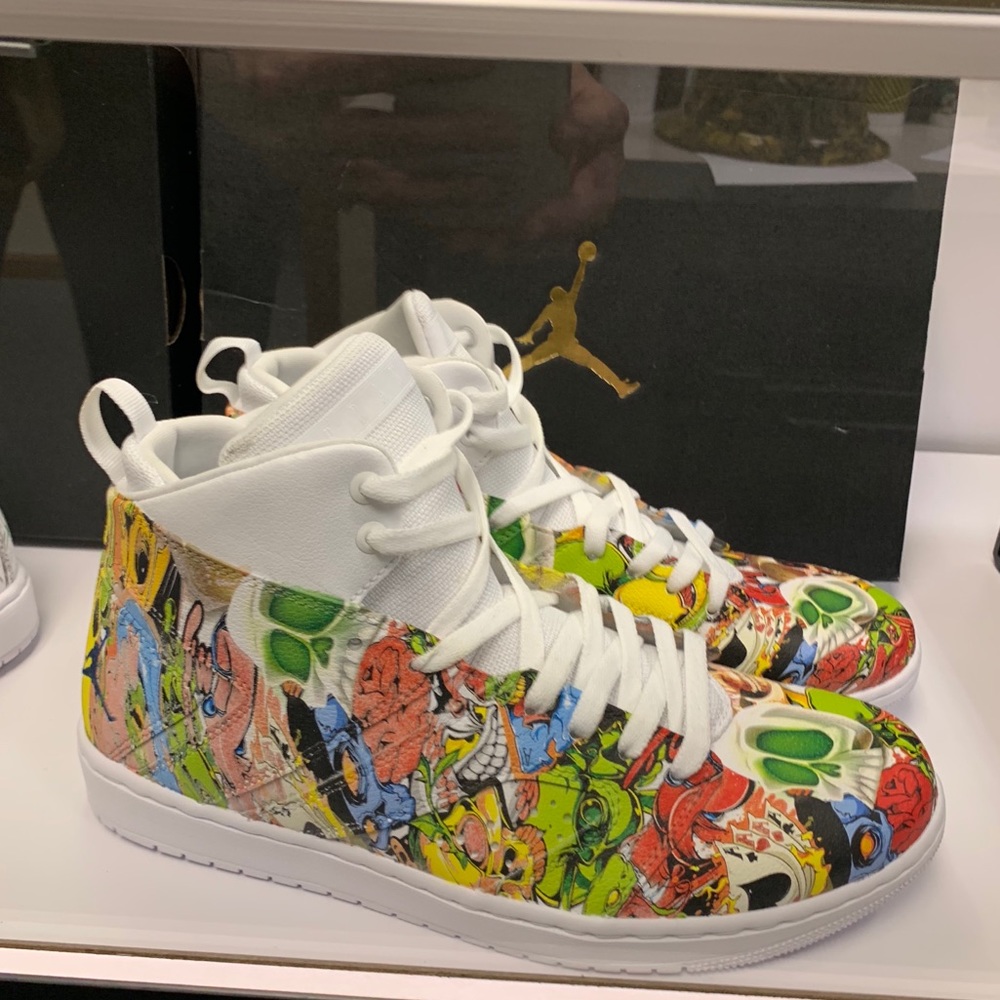 Nike CUSTOM HYDROGRAPHIC dipped Air Jordan’s NEW